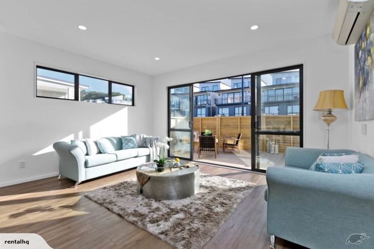 Photo of property in 39 Ascension Crescent, Orewa, 0931