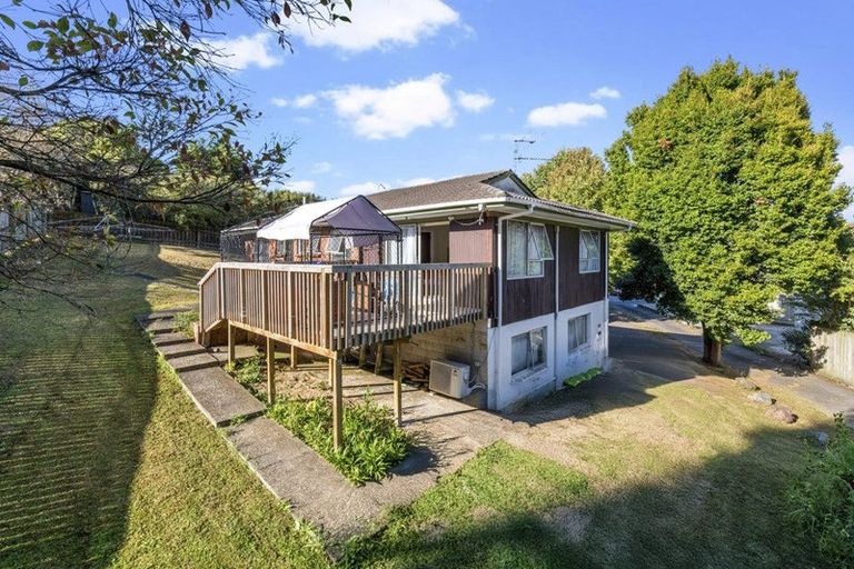 Photo of property in 16 Bacot Place, Howick, Auckland, 2014