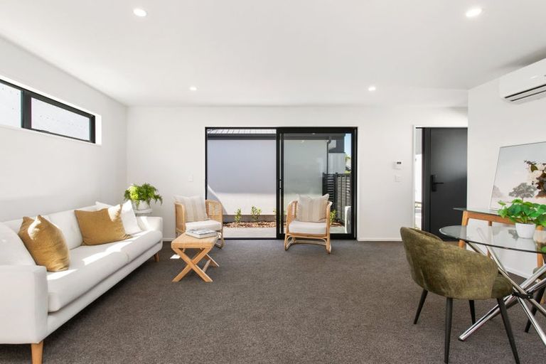 Photo of property in 2/20 Rochester Street, Linwood, Christchurch, 8062