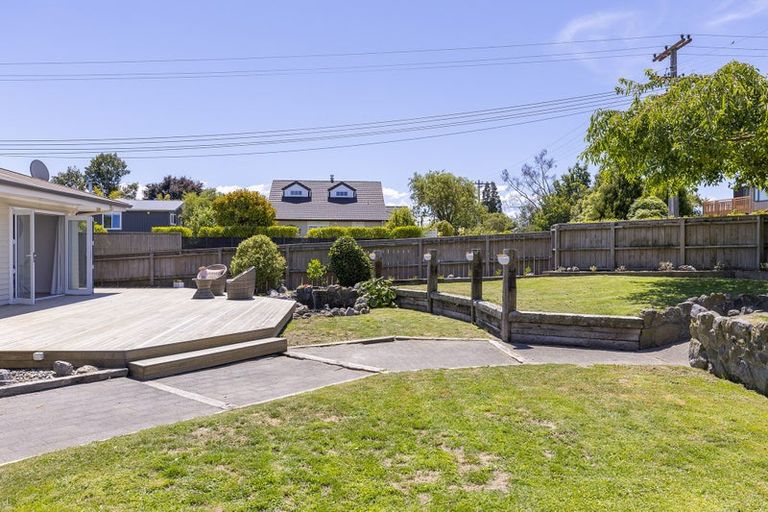 Photo of property in 5 Te Hatepe Avenue, Taupo, 3330