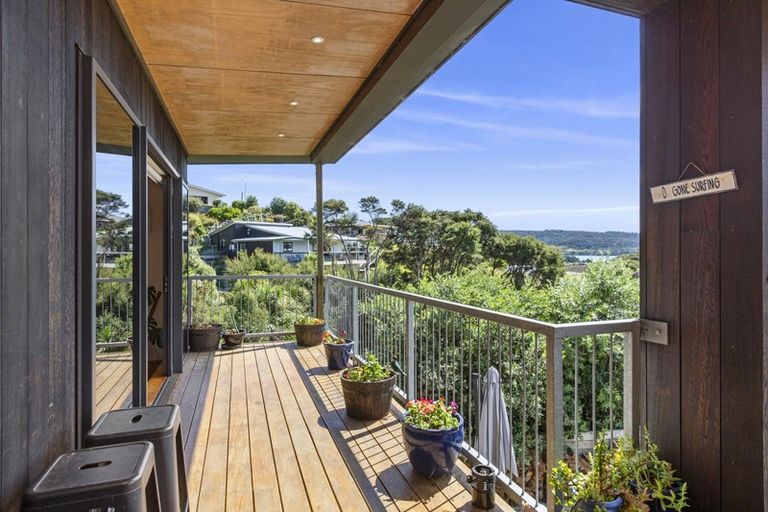 Photo of property in 21 Seabreeze Way, Raglan, 3225