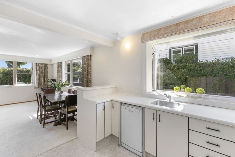 Photo of property in 1/26 Tawa Street, Eastbourne, Lower Hutt, 5013