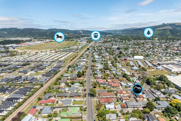 Photo of property in 3e William Booth Grove, Trentham, Upper Hutt, 5018