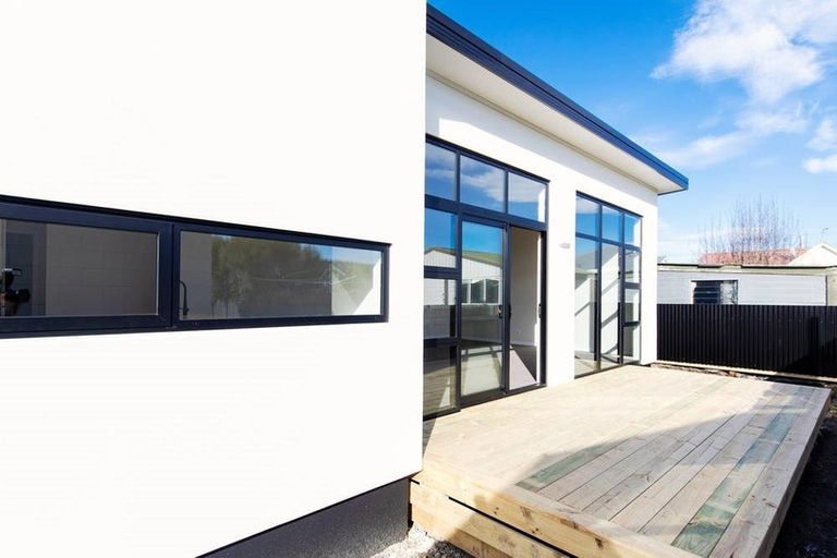 Photo of property in 126b Macandrew Road, South Dunedin, Dunedin, 9012