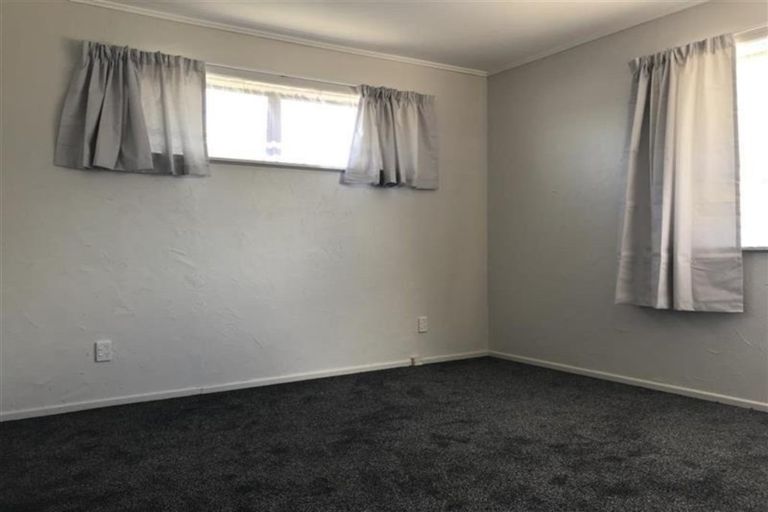 Photo of property in 2 Winsford Street, Manurewa, Auckland, 2102