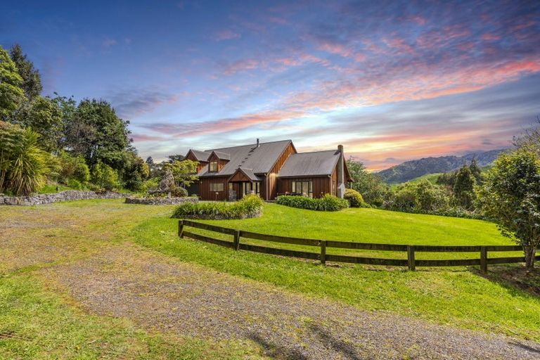 Photo of property in 232 Mangaone Road, Reikorangi, Waikanae, 5391