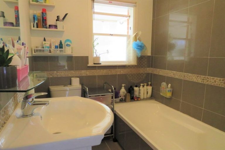 Photo of property in 2/63 Killarney Street, Takapuna, Auckland, 0622