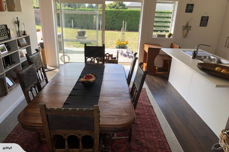 Photo of property in 29 Ferndale Drive, Waikanae, 5036