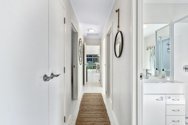 Photo of property in 26a Old Waipu Road, Mangawhai, 0505