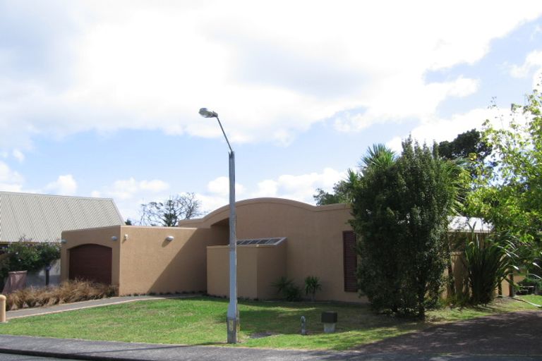 Photo of property in 79 Aeroview Drive, Beach Haven, Auckland, 0626