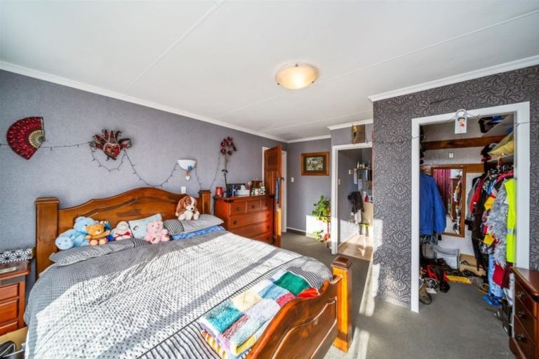 Photo of property in 16 Douglas Street, Hawera, 4610