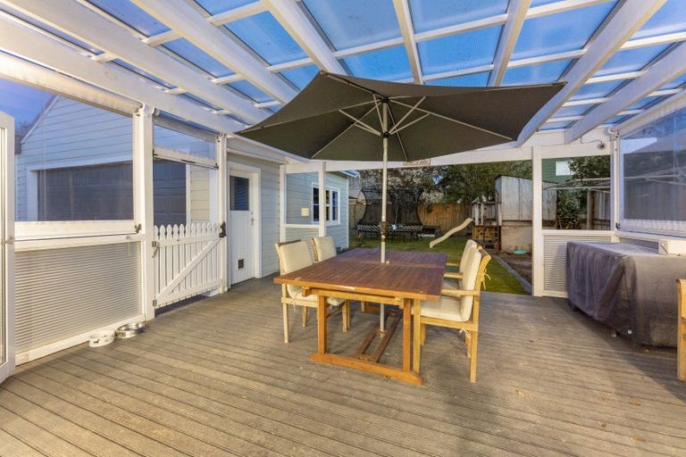 Photo of property in 154 Kings Crescent, Hutt Central, Lower Hutt, 5010