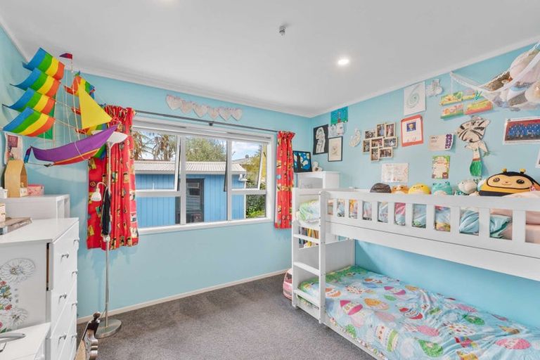 Photo of property in 2/17 Alma Crescent, Papakura, 2110