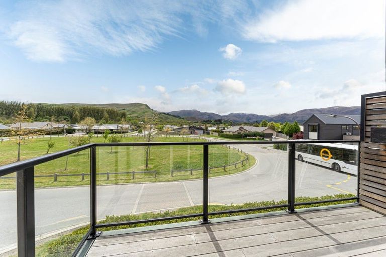 Photo of property in 1 Onslow Road, Lake Hayes, Queenstown, 9304