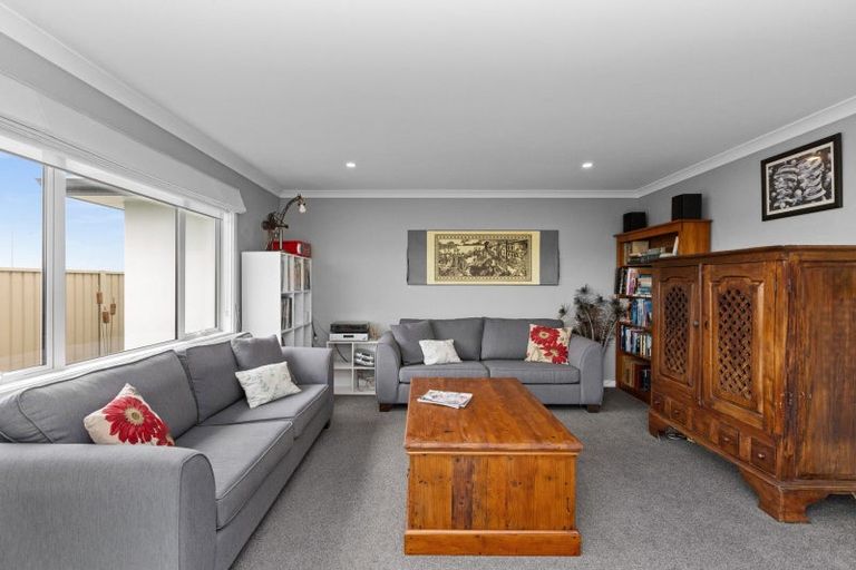 Photo of property in 10 Pelorus Avenue, Poraiti, Napier, 4112