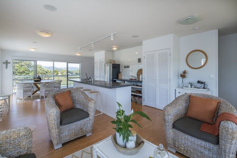 Photo of property in 656 Matarangi Drive, Matarangi, Whitianga, 3592