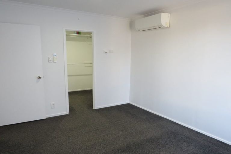 Photo of property in 3 Carbery Place, Manurewa, Auckland, 2102