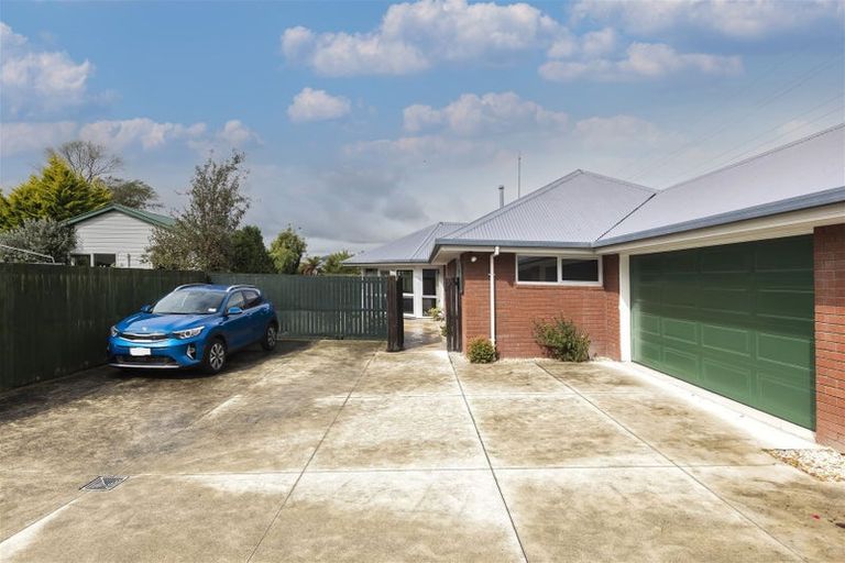 Photo of property in 1/38 Ensign Street, Halswell, Christchurch, 8025