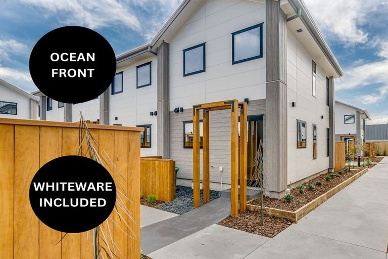 Photo of property in 18/180 Marine Parade, New Brighton, Christchurch, 8083