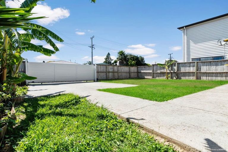 Photo of property in 4a Mawney Road, Henderson, Auckland, 0610