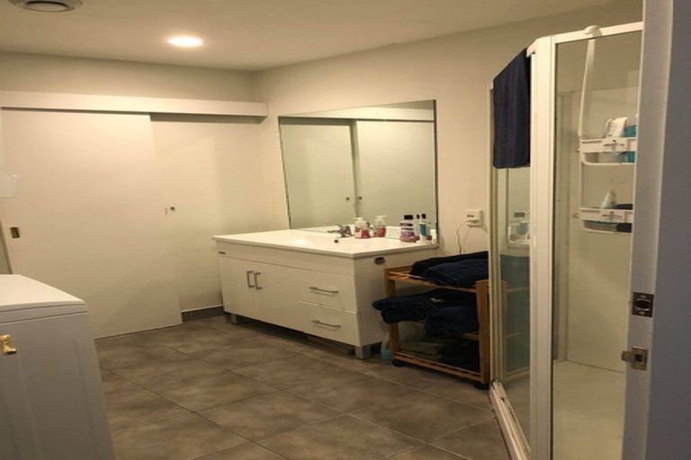 Photo of property in Courtenay Apartments, 402/120 Courtenay Place, Te Aro, Wellington, 6011