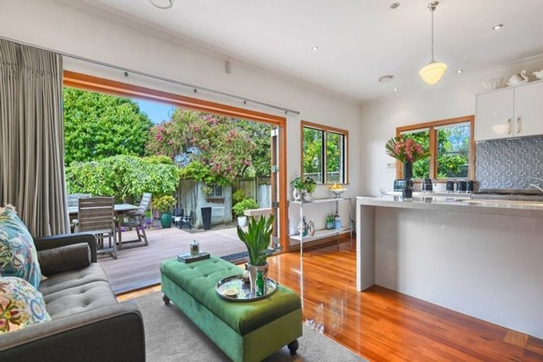 Photo of property in 6 Tamihana Avenue, Fairfield, Hamilton, 3214