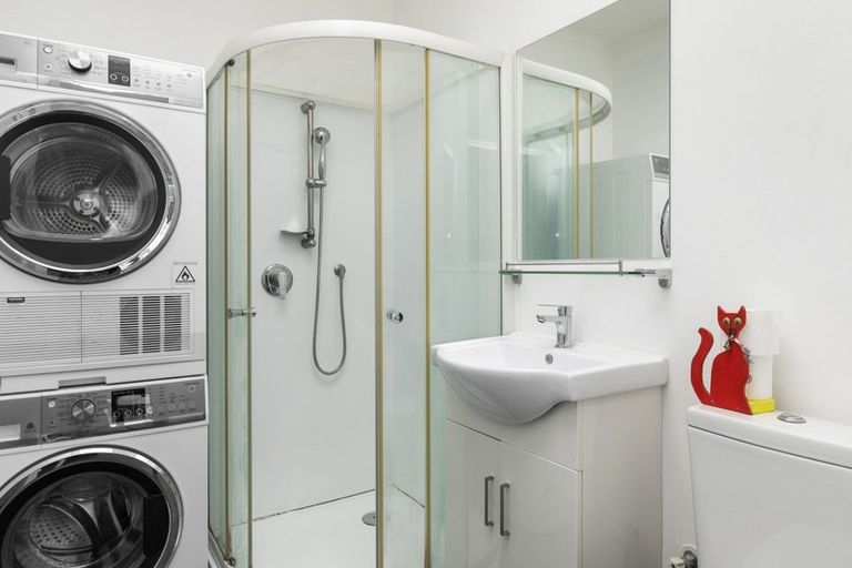 Photo of property in 7/41 Cuba Street, Petone, Lower Hutt, 5012