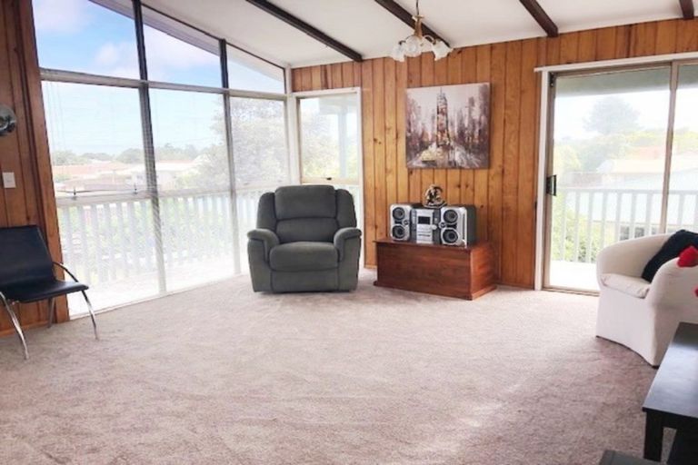 Photo of property in 125 Tiro Tiro Road, Levin, 5510