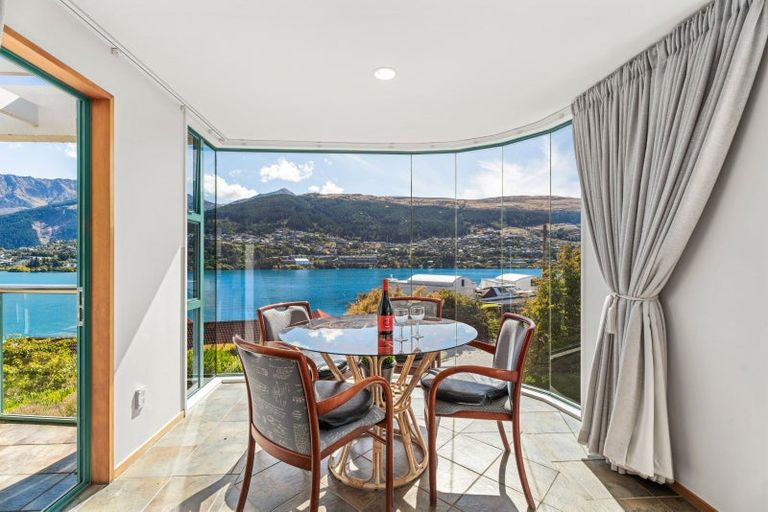 Photo of property in 415 Peninsula Road, Kelvin Heights, Queenstown, 9300