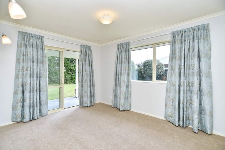 Photo of property in 116 Johns Road, Rangiora, 7400