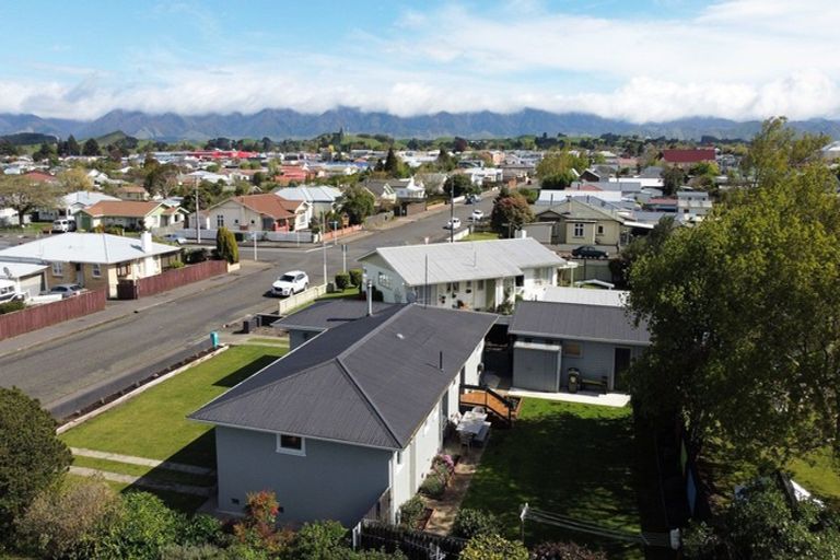 Photo of property in 75 Gordon Street, Dannevirke, 4930