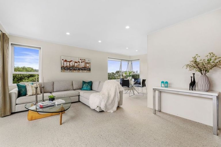 Photo of property in 81 Juniper Road, Sunnynook, Auckland, 0620