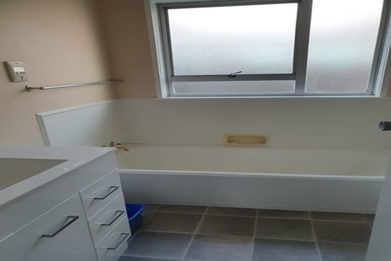 Photo of property in 9a Awatea Avenue, Paraparaumu, 5032