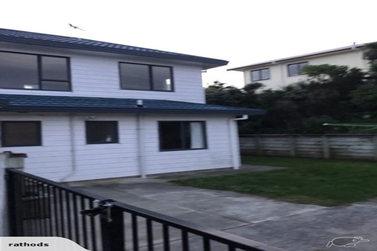 Photo of property in 16a Bowes Crescent, Strathmore Park, Wellington, 6022