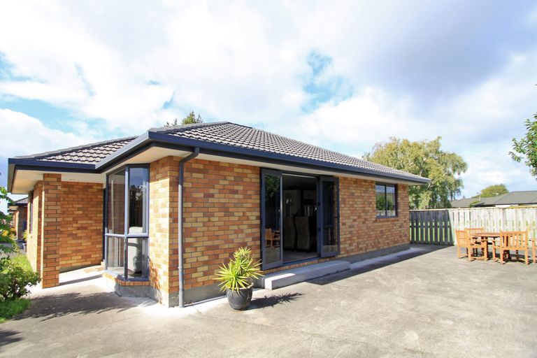 Photo of property in 26 Leon Street, Riverdale, Gisborne, 4010