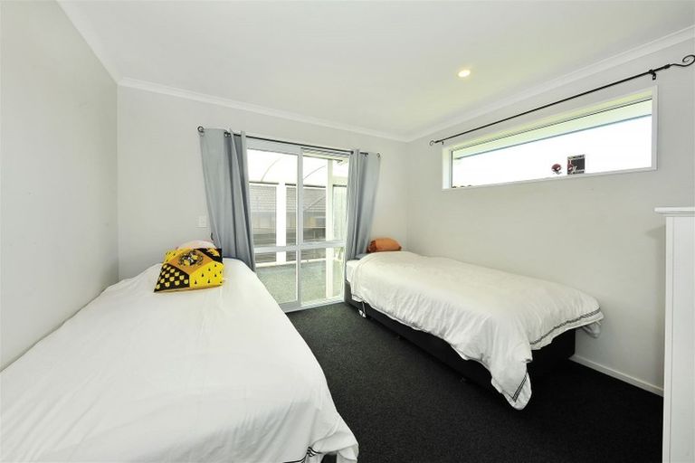 Photo of property in 10 Brightstone Crescent, Aranui, Christchurch, 8061