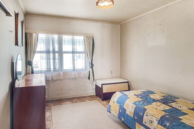 Photo of property in 10 Taraire Crescent, Otangarei, Whangarei, 0112