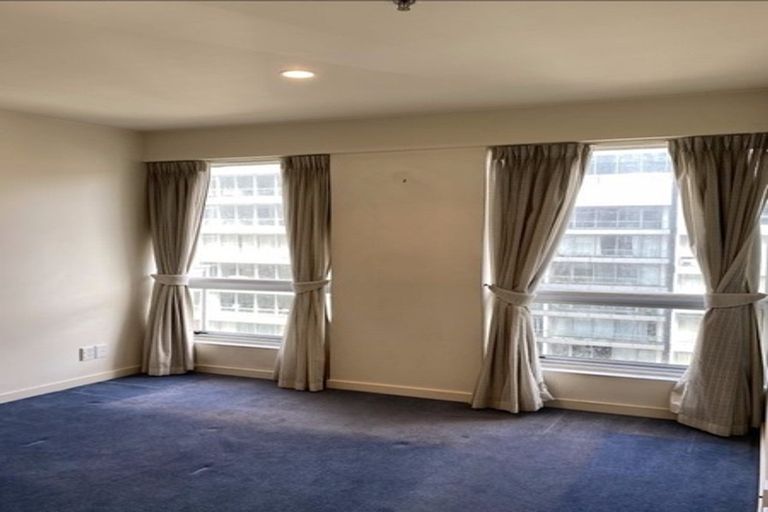 Photo of property in Terrace Heights Apartments, 9b/163 The Terrace, Wellington Central, Wellington, 6011