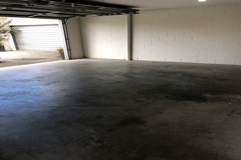 Photo of property in 545 Barbadoes Street, Edgeware, Christchurch, 8013