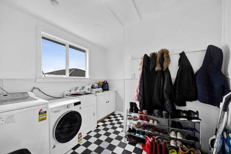 Photo of property in 150 Miranda Street, Stratford, 4332