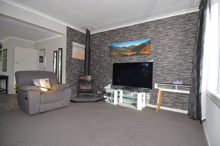 Photo of property in 11 Mason Street, Bluff, 9814