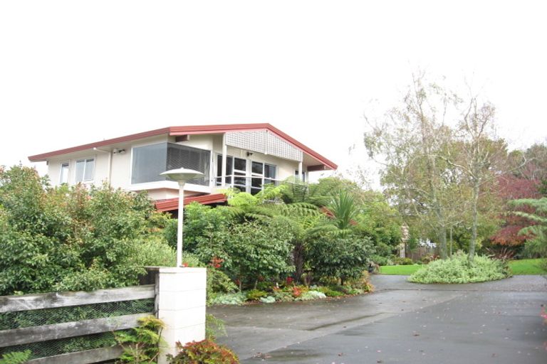 Photo of property in 50 Parkhill Road, Mellons Bay, Auckland, 2014