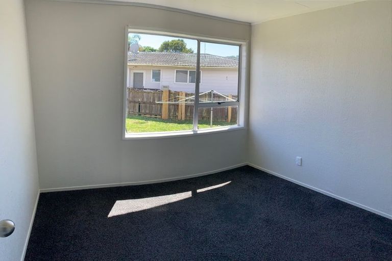 Photo of property in 6 Blanche Way, Half Moon Bay, Auckland, 2012