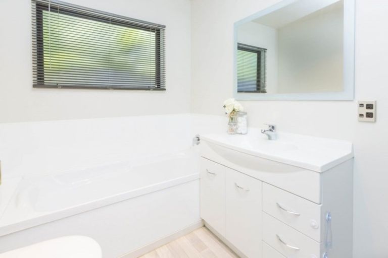 Photo of property in 29 Thomas Street, Stokes Valley, Lower Hutt, 5019