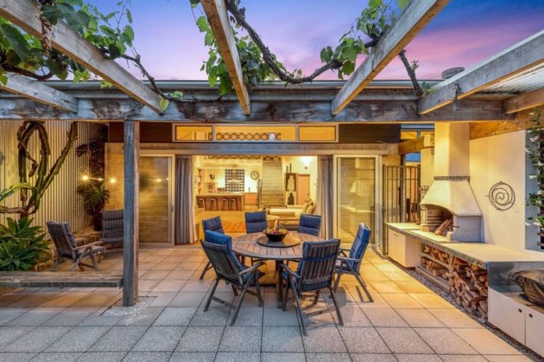 Photo of property in 250 Bawden Road, Dairy Flat, Albany, 0792