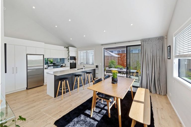 Photo of property in 85 Helenslee Road, Pokeno, 2472