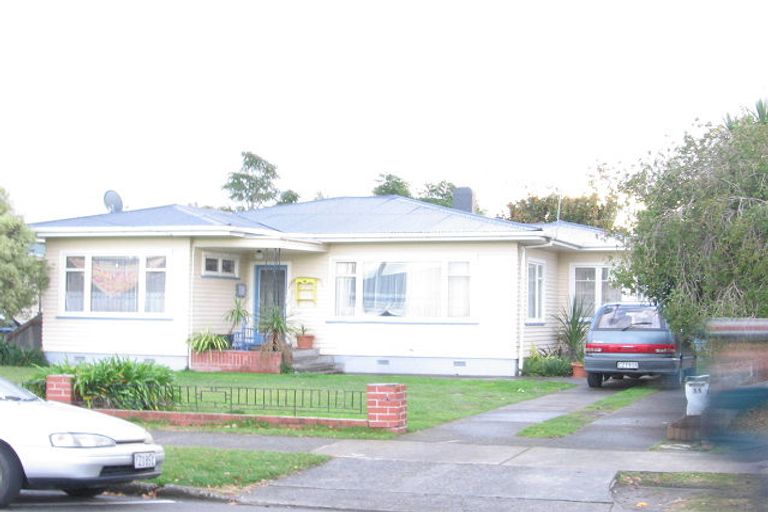 Photo of property in 11 Arnold Street, Onekawa, Napier, 4110