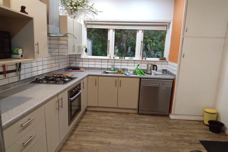 Photo of property in 94 Melbourne Road, Island Bay, Wellington, 6023