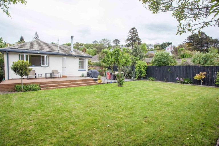 Photo of property in 25 Centaurus Road, Cashmere, Christchurch, 8022