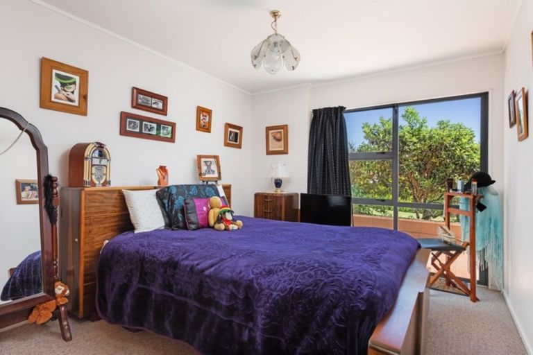 Photo of property in 68 Moana View Road, Waikawa, Picton, 7220